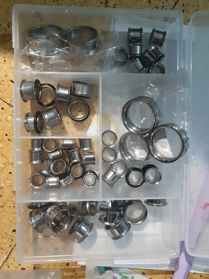 Stock Piercing Espansori Single E Double Flared Da 25mm A 10mm - Immagine 1 di 4