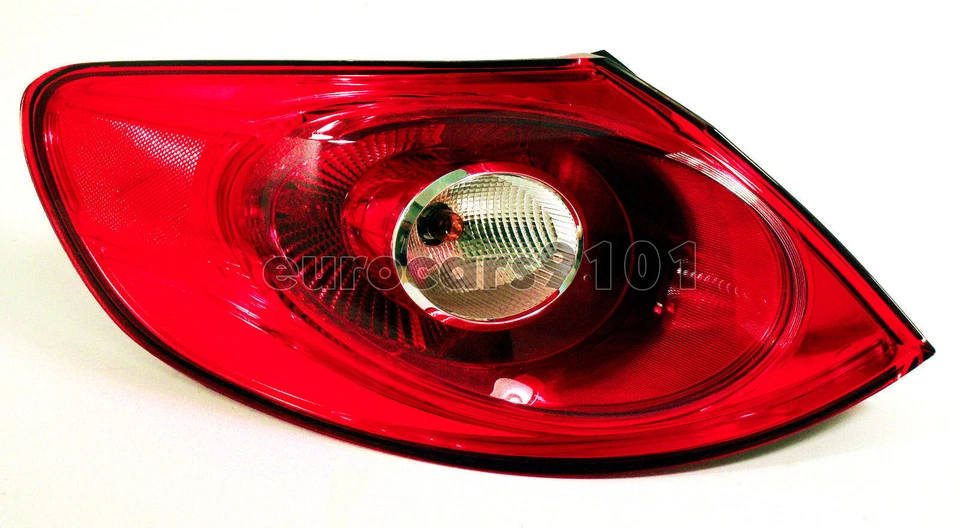 Luz trasera exterior izquierda Volkswagen CC Magneti Marelli LLG322 3C8945095G Foto 1 de 1