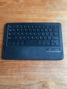 Bluetooth Tastatur Tragbar Kabellos Abnehmbar Leder Optik Teile Reparaturen - Bild 1 von 10
