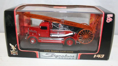 1938 Dennis Light 4 Fire Truck "Oakham & Uppingham" 1:43 DieCast Yatming 43011 - Image 1 of 4