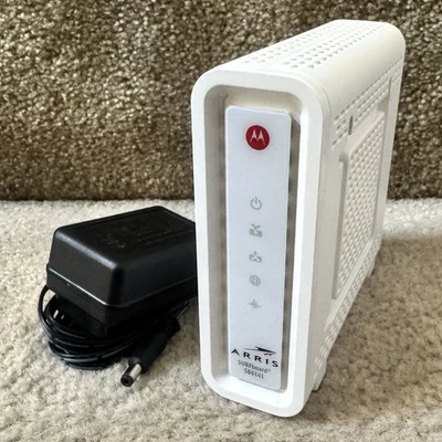 Motorola ARRIS SURFboard - SB6141 - Gigabit 8x4 DOCSIS 3.0 Cable Modem - Image 1 of 4