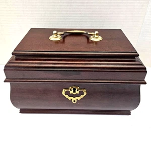 Elegante Queen Anne Stil Vintage Bombay Company Massivholz Schmuckschatulle mit Tablett - Bild 1 von 10