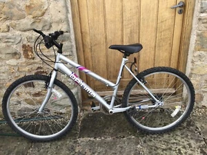 Optima Storm ladies mountain bike 19 " frame 22.5 inch wheel - Picture 1 of 6