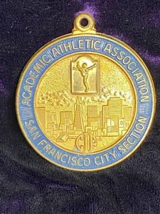 Academic Athletic Assoc San Francisco City CIF/Reebok Medal 2" futbolista - Imagen 1 de 5