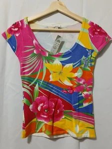 Chache Damen Bluse T-Shirt bunt Blumen Gr. S Neu mit Etikett schwer zu finden selten 68 $ - Bild 1 von 10