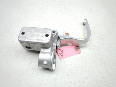 Cilindro maestro de freno delantero derecho Victory V92 03 Foto 1 de 4