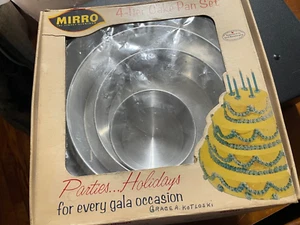 Vintage Mid Century Vitality by Mirro 4 Tier Cake Pan Set Aluminum EUC - Picture 1 of 3