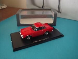 SPARK- S4128- AUSTIN HEALEY 100S coupé rouge 1954