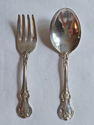 Juego de tenedor y cuchara para bebé Towle Old Master de plata esterlina 4 1/4" Foto 1 de 4