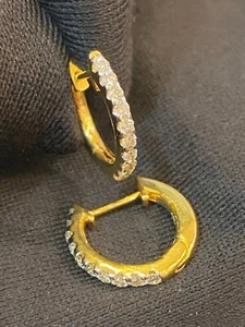 Pave 0.36 Cts Round Brilliant Cut Diamonds Petite Hoop Earrings In 750 18K Gold - Picture 1 of 12