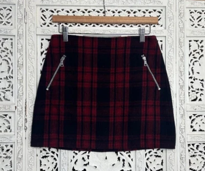 GAP Wool Blend Academia Plaid Mini Skirt With Zip Pockets Sz 4 Petite - Image 1 of 4