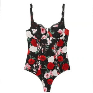 1094 Neu mit Etikett VS Atelier Victoria's Secret Body Noir Satin Spitzenbesatz schalenförmig Gr. SM - Bild 1 von 7