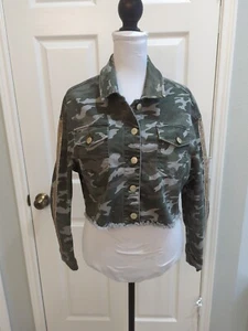 JUSTICE GIRLS ARMY GREEN CAMOUFLAGE PRINT DENIM JACKET SIZE 14/16 - Picture 1 of 5
