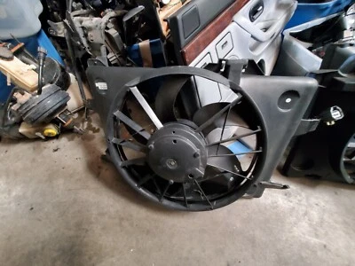 2003 2004 2005 2006 LINCOLN TOWN CAR COOLING FAN  - Image 1 of 2