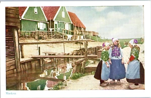 Dutch Children in Marken Holland Postcard - Picture 1 of 1