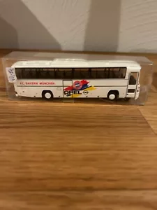 Modelbau Bus 1:87 FC Bayern München - Bild 1 von 3