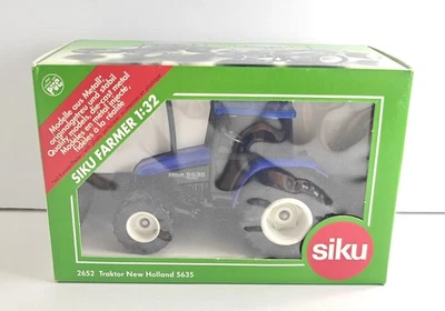Siku #2652 Ford New Holland 5635 Tractor 1/32 Scale  - Image 1 of 4