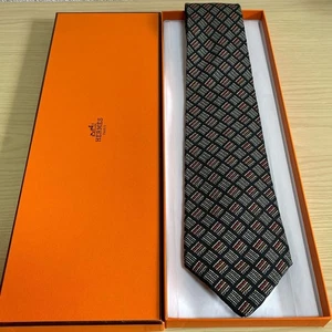 (HERMES) Black Multicolor Square Pattern Tie with a Fasone H Pattern on the Bac - Picture 1 of 10
