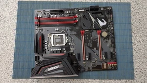 Placa base Gigabyte Z370 AORUS Gaming 3 Intel Z370 ATX 1151 - Imagen 1 de 4