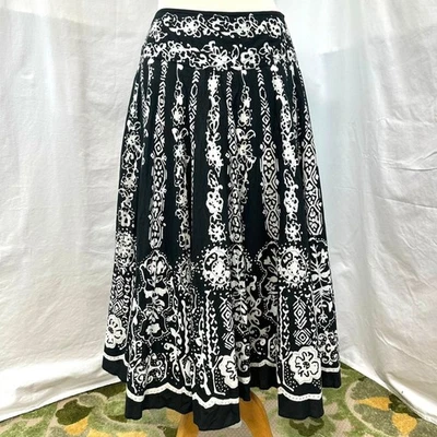 Saia Max Feminina GRACE ELEMENTS Preta Branca Floral 6 Algodão Boho Prairie Western - Imagem 1 de 4