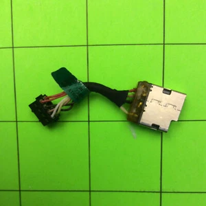 Computadora portátil HP 15-F233WM conector de puerto de alimentación de CC 730932-SD1 - Imagen 1 de 5