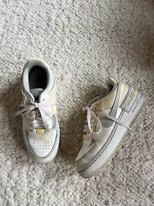 Nike Air Force 1 Sneakers White Yellow Size 7.5 - Picture 1 of 5