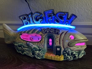 Lámpara de escultura Jerry Berta edición limitada Big Fish Diner iluminada con neón nueva en caja - Imagen 1 de 15