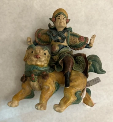 Teja china antigua guerrera en Foo Dog Foto 1 de 4