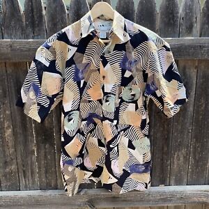 Natural Issue artsy Geometric Print Short Sleeve Button Up Shirt Small Braille