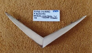 1955 Cadillac Hood V Emblem - Very Nice Original! - Picture 1 of 7