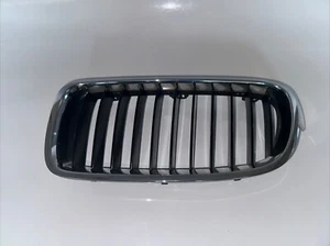 BMW 3 Series F30 F31 Left N/S Front Kidney Grill Genuine P/N 7255411 /18801310 - Picture 1 of 14