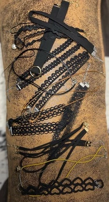 ¡LOTE de 14 collares estilo gargantilla ajustables sin marca! *¡NUEVO SIN ETIQUETAS!* Foto 1 de 2