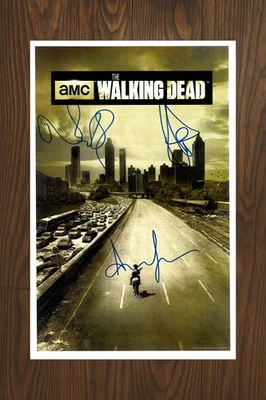 Pôster de filme assinado por The Walking Dead 11x17 com certificado de autenticidade - Lembranças autênticas - Imagem 1 de 2