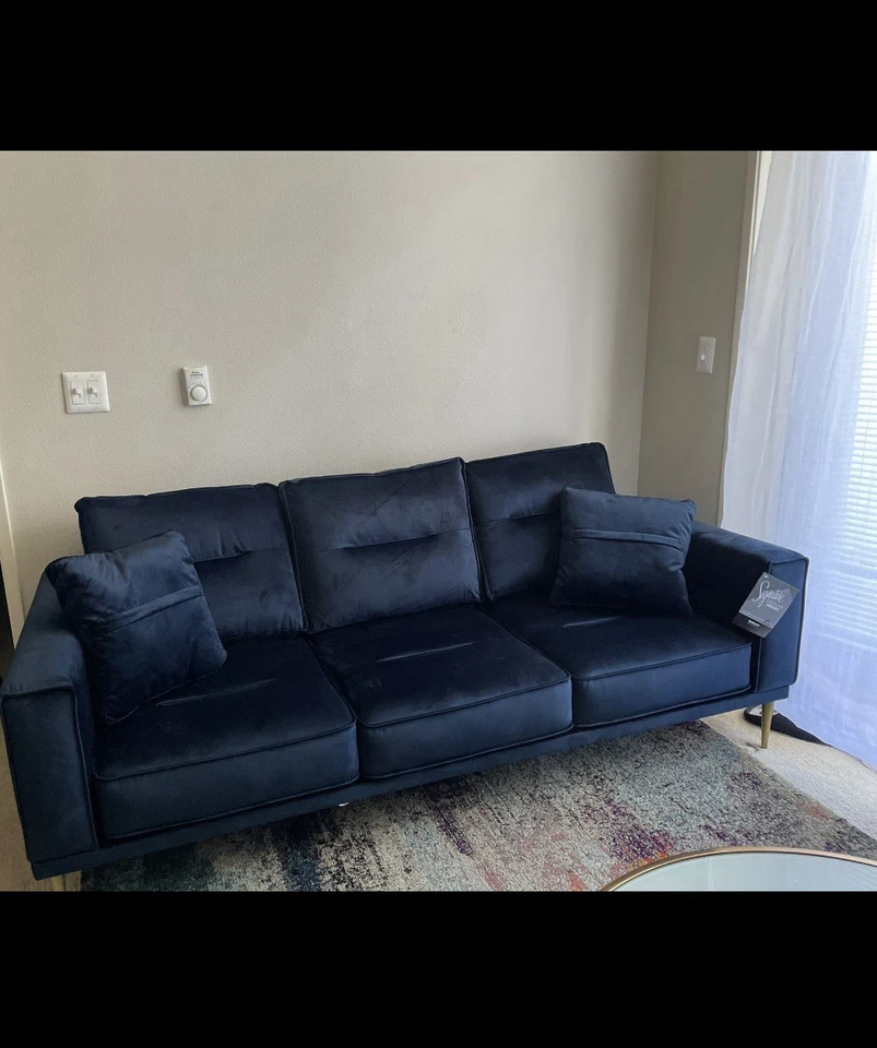 Beautiful mid-century modern sofa and loveseat - Image 1 of 1