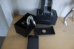 APPLE Handy 3GS-- 32 GB-- TOP GEHÄUSE leider defekt daher als Ersatzteillager - Bild 1 von 7