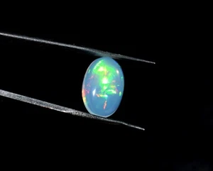 4.3 ct Naturel Ethiopian Welo Fire Opal Cabochon Loose Gemstone 15.8x10.5x4.7 mm - Picture 1 of 6
