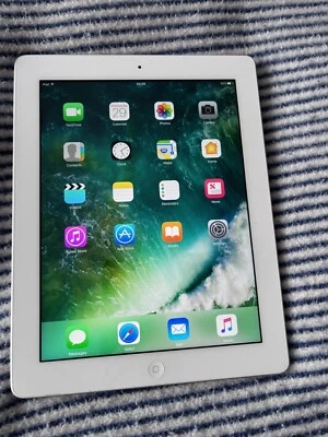 Apple iPad 4th Gen. 32GB, Wi-Fi, 9.7in - White - Image 1 of 4