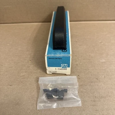 1976-1977 OLDSMOBILE CUTLASS 442 ПЕРЕДНИЙ БАМПЕР ЗАЩИТНАЯ ВСТАВКА ПОДУШЕЧКА КОМПЛЕКТ GM 553306 (1) - Изображение 1 из 4