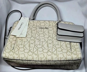 Bolso de mano mediano para mujer Calvin Klein con bolsa logotipo CK vainilla/paloma - Imagen 1 de 8