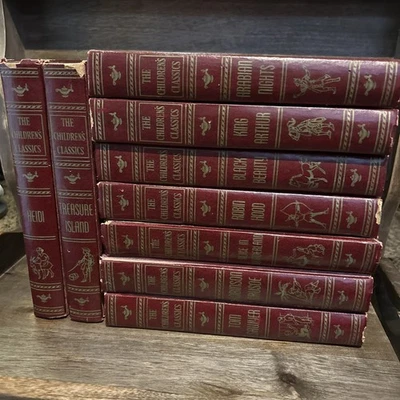 VTG The Children’s Classics Book Set 9 Total 1957 , 1923 Robin, Alice, Tom, King - Image 1 of 4