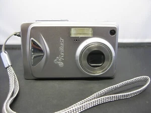 Funtwist D-Clip F5 3 x Super Zoom Digital Camera With Battery - Picture 1 of 9