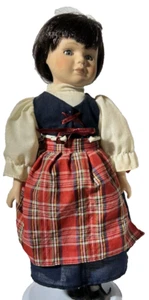 Porzellanpuppe - (Heidi) - alpin/schweizerisch - Teil einer großen Sammlung - tolles Geschenk - Bild 1 von 6