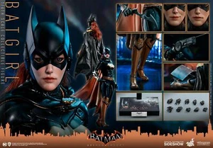 DC COMICS: ARKHAM KNIGHT VIDEOGAME – BATGIRL 1/6 Action Figure 30 cm HOT TOYS - Imagen 1 de 9
