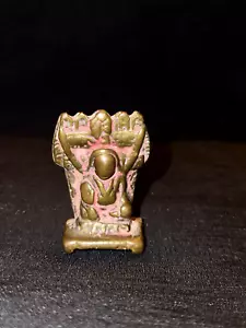 ANTIGUA ESTATUA TRADICIONAL INDIA AMULETO DE BRONCE DE LA DIOSA JAINISTA AMBIKA COLECCIONABLE - Imagen 1 de 5