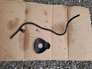 John Deere 110 112 120 140 - fuel spill cup & drain - Picture 1 of 1