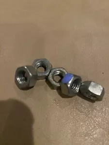 200 Stück Verzinkter Stahl Sechskant 5/16" Muttern - Bild 1 von 4
