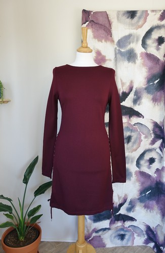 Mini abito nuovo con etichette MCQ ALEXANDER McQUEEN bordeaux rosso stringato taglia S