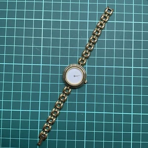 GUCCI 11/12.2 CHANGE BEZEL DAMEN QUARZ UHR NEUE BATTERIE SWISS JG1 - Bild 1 von 7