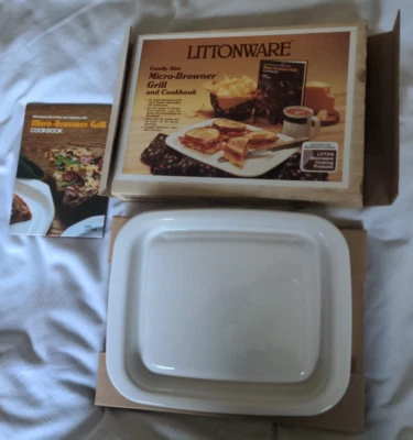 NIB Vtg Littonware L-3 Family Size Micro-Browner Grill Microwave w CookBook - Image 1 of 4