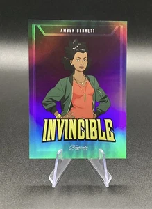 2025 Keepsake Invincible Season 1 AMBER BENNETT Silver #140 SP /500 - Bild 1 von 2